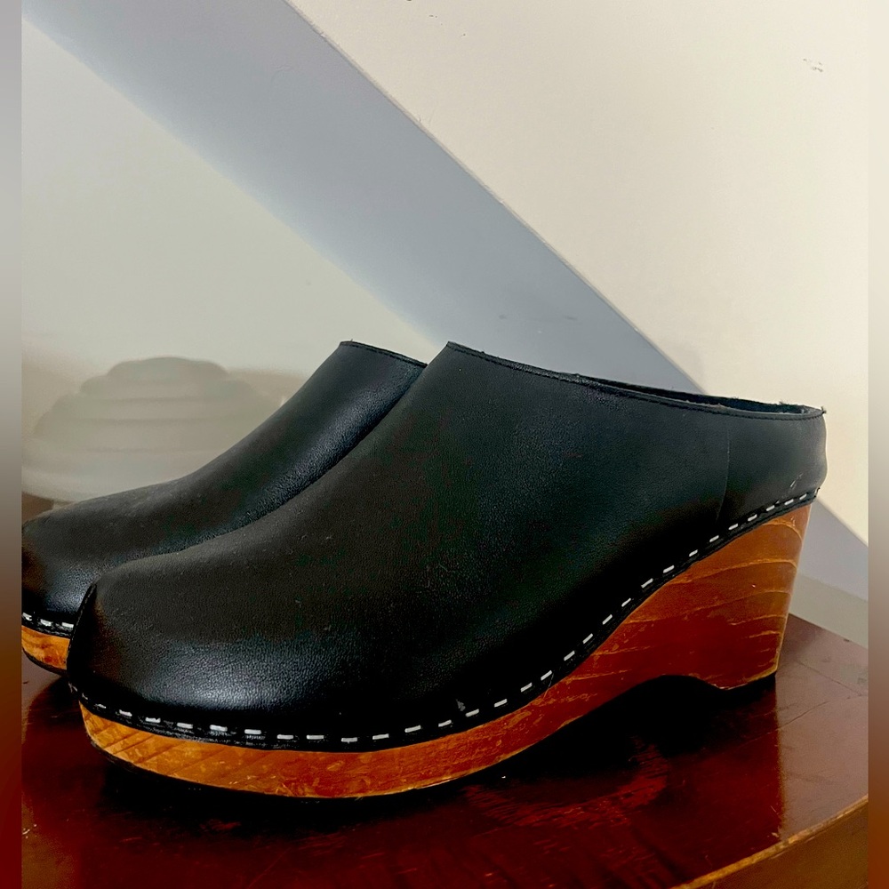 Kelsi Dagger heeled slide mules